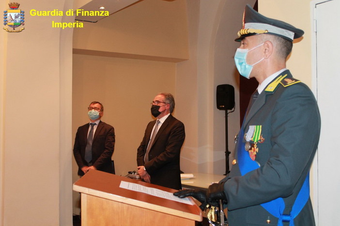 Imperia: il bilancio operativo della Guardia di Finanza per il 2020 nel 247° anniversario del corpo (Foto) Imperia: il bilancio operativo della Guardia di Finanza per il 2020 nel 247° anniversario del corpo (Foto)