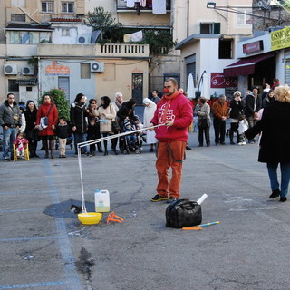 Sanremo: centinaia di bambini stamattina al Flash Mob per chiedere una nuova Legge per i bambini da 0 a 6 anni Sanremo: centinaia di bambini stamattina al Flash Mob per chiedere una nuova Legge per i bambini da 0 a 6 anni