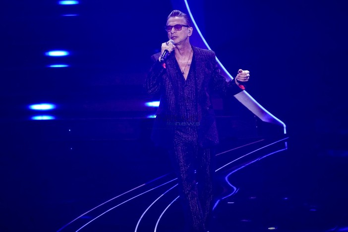 73° Festival di Sanremo: i Depeche Mode infiammano il palco dell'Ariston con Personal Jesus