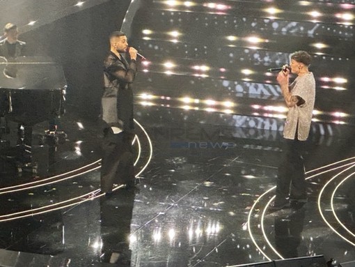 Mahmood e Blanco sul palco dell'Ariston Mahmood e Blanco sul palco dell'Ariston