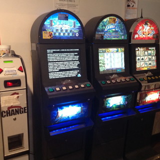 Imperia: furto con spaccata, questa notte ai danni del bar 'N42' alla Marina di Porto Maurizio Imperia: furto con spaccata, questa notte ai danni del bar 'N42' alla Marina di Porto Maurizio