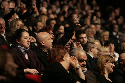 Pubblico e orchestra contestano la scelta dei finalisti