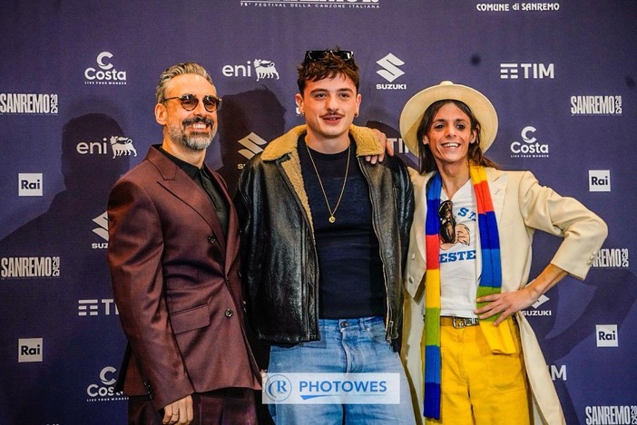 Festival di Sanremo: sarà un maggio sicuramente 'caldo' per la kermesse canora, intanto scatta la 'guerra' dei marchi Festival di Sanremo: sarà un maggio sicuramente 'caldo' per la kermesse canora, intanto scatta la 'guerra' dei marchi