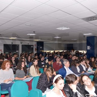 Sanremo: 'Festival della Salute', molti giovani all'incontro del Palafiori contro le dipendenze del gioco