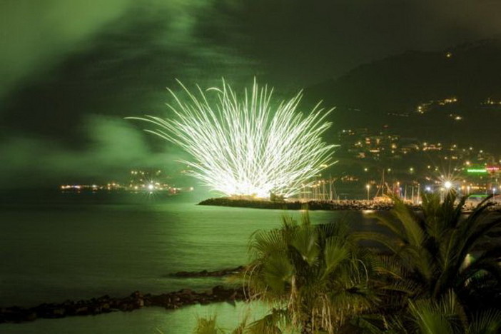 Diano Maria: in occasione dei festeggiamenti patronali sabato notte con i fuochi