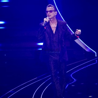 73° Festival di Sanremo: i Depeche Mode infiammano il palco dell'Ariston con Personal Jesus
