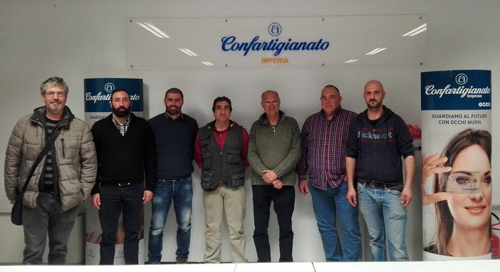 Alla Confartigianato i fabbri che hanno ottenuto la uni 1090: appello a privati e Amministrazioni “Verificate il possesso della certificazione” Alla Confartigianato i fabbri che hanno ottenuto la uni 1090: appello a privati e Amministrazioni “Verificate il possesso della certificazione”