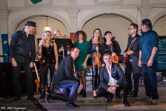 Diano Marina: Singing Musical, un ‘viaggio’ in America, domani per il pubblico di Villa Scarsella Diano Marina: Singing Musical, un ‘viaggio’ in America, domani per il pubblico di Villa Scarsella