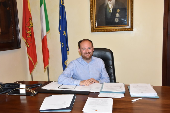 Ventimiglia, Bonadonna lascia Forza Italia. Il sindaco Di Muro: "Prendo atto della sua decisione" Ventimiglia, Bonadonna lascia Forza Italia. Il sindaco Di Muro: "Prendo atto della sua decisione"