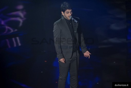 #Sanremo2018: Mirkoeilcane si aggiudica il Premio della Critica "Mia Martini" per le Nuove Proposte #Sanremo2018: Mirkoeilcane si aggiudica il Premio della Critica "Mia Martini" per le Nuove Proposte