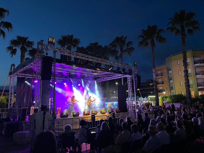 Il Festival M&T di San Bartolomeo al Mare termina con “Song for a friend” Il Festival M&T di San Bartolomeo al Mare termina con “Song for a friend”
