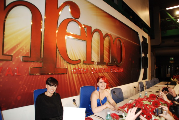 Sanremo: sarà un Festival 2013 in tema di 'Spending Review', prenotazioni in calo del 30/35% Sanremo: sarà un Festival 2013 in tema di 'Spending Review', prenotazioni in calo del 30/35%