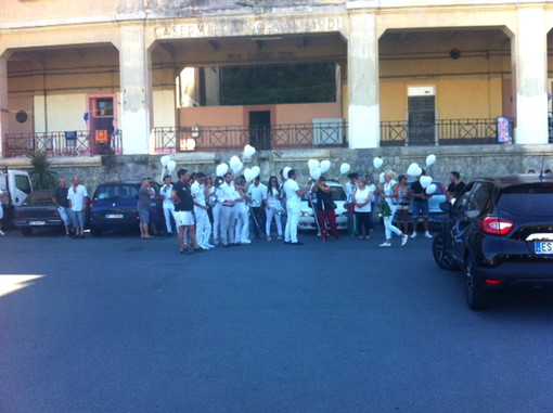 Ventimiglia: palloncini bianchi e tanta gente per l'ultimo saluto alla 23enne Anastasia Klochkova Ventimiglia: palloncini bianchi e tanta gente per l'ultimo saluto alla 23enne Anastasia Klochkova
