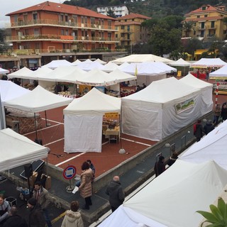 San Bartolomeo al Mare: oggi al via la tanto attesa Fiera della Candelora giunta alla 317a edizione San Bartolomeo al Mare: oggi al via la tanto attesa Fiera della Candelora giunta alla 317a edizione