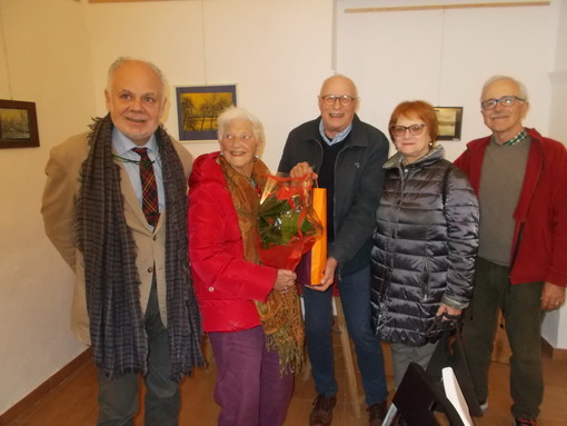 Bordighera: grande festa oggi pomeriggio per i 100 anni della pittrice Bea di Vigliano (Foto) Bordighera: grande festa oggi pomeriggio per i 100 anni della pittrice Bea di Vigliano (Foto)
