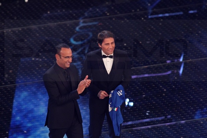 #FestivaldiSanremo 2015: il Ct della nazionale Antonio Conte tra le sue canzoni della vita mette "Si può dare di più"