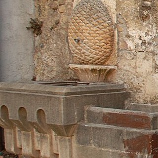 Sanremo: assolto l'artigiano che ha sfregiato la 'Pigna', intervento del Comitato del centro storico