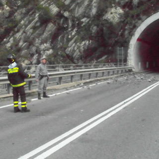 Frana tra Ventimiglia ed Airole: stop di 10 giorni sulla statale 20 chiusa al traffico, interviene Marco Scajola (PDL) Frana tra Ventimiglia ed Airole: stop di 10 giorni sulla statale 20 chiusa al traffico, interviene Marco Scajola (PDL)