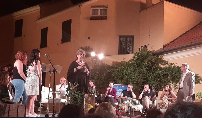 Il Fermi-Polo-Montale per la prima volta giuria del ‘Premio Strega Giovani’ e ospite di ‘Cervo ti strega’ insieme ai 7 finalisti del premio letterario