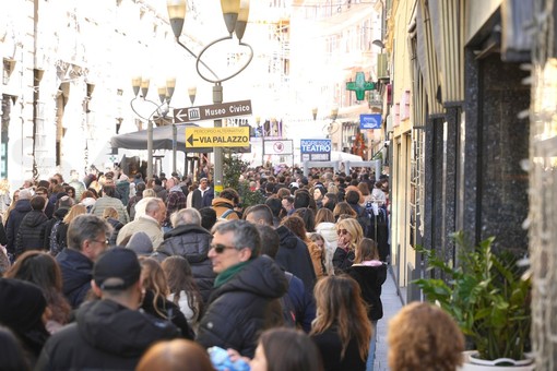 Festival di Sanremo: turismo alle stelle e città in festa, unico neo il problema degli spostamenti in centro