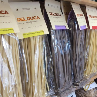 Le fettuccine artigianali alla lavanda 'Imperia' della Riviera dei Fiori del Pastificio Del Duca al 'Museo del Fiore' di Sanremo