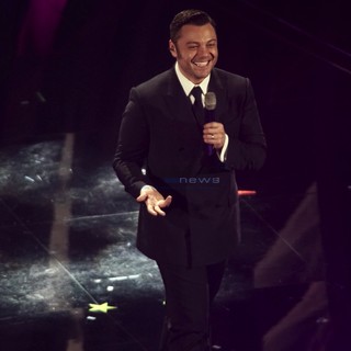 Sanremo, Tiziano Ferro inaugura il Festival: sarà lui il super ospite della prima serata