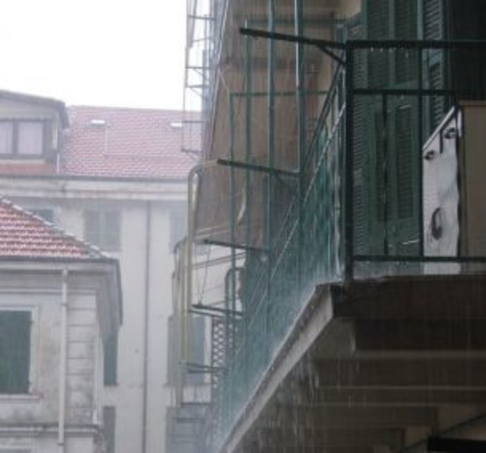 Domani stato di 'Allerta' arancione in provincia di Imperia: i Sindaci decidono per la chiusura delle scuole Domani stato di 'Allerta' arancione in provincia di Imperia: i Sindaci decidono per la chiusura delle scuole