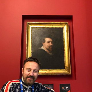 Sanremo 2023: la Liguria al centro dei sogni big del festival. Dichiarazioni d’amore dedicate alle riviere protagoniste su facciata palazzo Regione (foto)