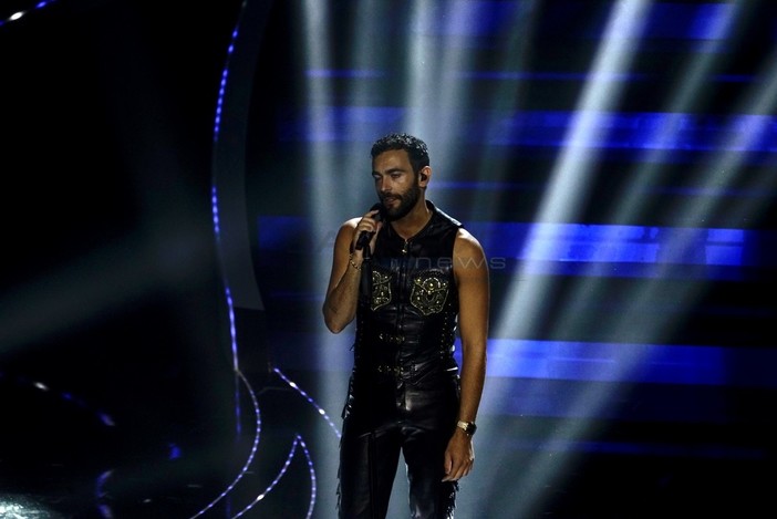 Marco Mengoni sempre più dominatore del 73° Festival di Sanremo: è ancora in testa alla classifica dopo la quarta serata