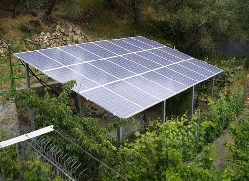 Imperia: è stato realizzato dal Comitato per Barcheto il primo impianto fotovoltaico Imperia: è stato realizzato dal Comitato per Barcheto il primo impianto fotovoltaico