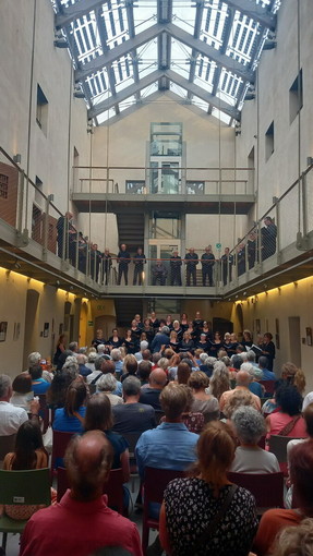 Santa Tecla, tutto esaurito per FilHarmonia: emozioni e spiritualità nel sesto concerto della Stagione Internazionale 2026 Santa Tecla, tutto esaurito per FilHarmonia: emozioni e spiritualità nel sesto concerto della Stagione Internazionale 2026
