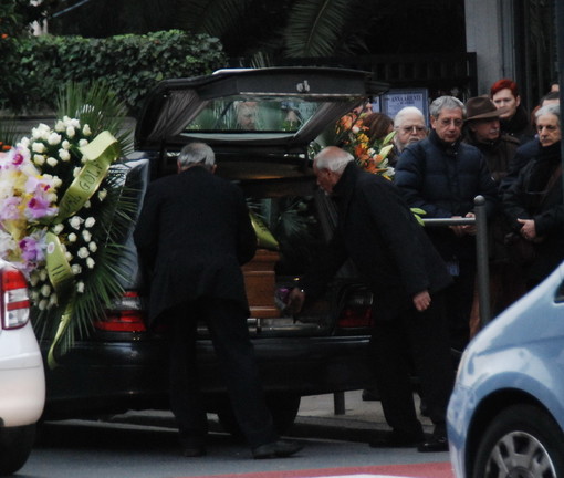 Sanremo: più di 500 persone questa mattina ai funerali dell'imprenditore Lino Mortigliengo Sanremo: più di 500 persone questa mattina ai funerali dell'imprenditore Lino Mortigliengo