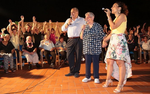 Vallecrosia: alla Casa di Riposo 'Rachele' in scena il 'Festival dei Fiori' con gli ospiti (Foto) Vallecrosia: alla Casa di Riposo 'Rachele' in scena il 'Festival dei Fiori' con gli ospiti (Foto)