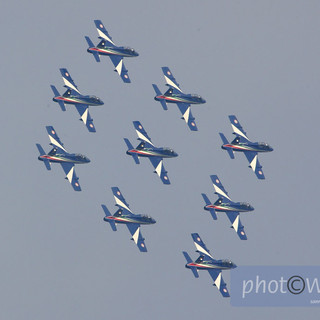 Frecce: l' ufficio turismo del Comune di Sanremo conferma "Lungomare Calvino chiuso e libero dalle 9"