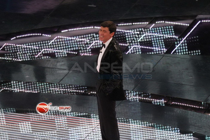 Festival di Sanremo: lettrice si interroga sull'assenza dei fiori dal palco dell'Ariston