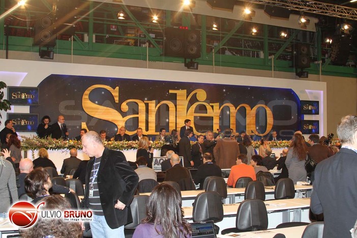 Festival Sanremo: iniziata la conferenza stampa della 61esima edizione Festival Sanremo: iniziata la conferenza stampa della 61esima edizione