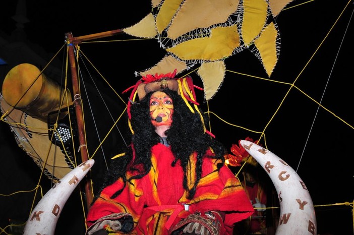 Mentone: le bellissime foto di Franco Magnetto, ieri sera alla 'Fete du Citron'