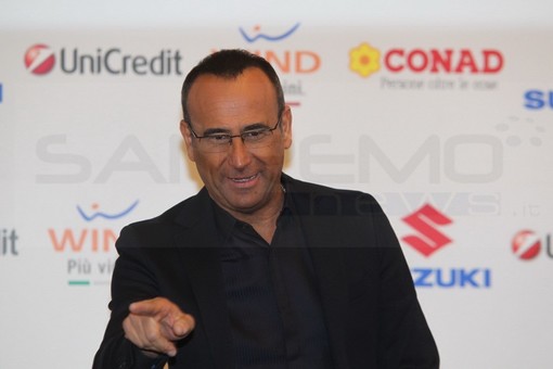 @Sanremo2015: il Festival di Carlo Conti è ancora una volta boom di ascolti, 10 milioni e 586mila hanno guardato la serata cover @Sanremo2015: il Festival di Carlo Conti è ancora una volta boom di ascolti, 10 milioni e 586mila hanno guardato la serata cover