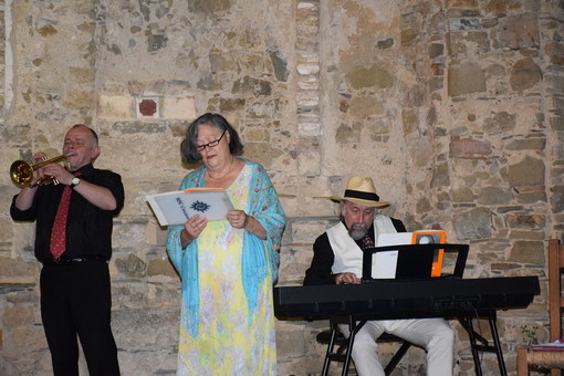 Bajardo: alla presenza di un pubblico selezionato, ieri sera è andato in scena il 'Farfa Show' (foto) Bajardo: alla presenza di un pubblico selezionato, ieri sera è andato in scena il 'Farfa Show' (foto)