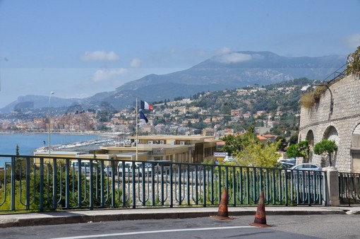 Non riaprirà almeno fino all'11 maggio il confine di Ponte San Luigi: la conferma arriva dalla Prefettura di Nizza
