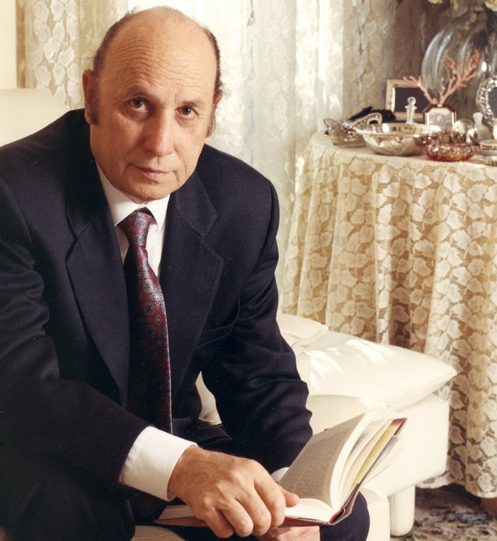 Bordighera: 'Fughe di Karta' ospita Francesco Alberoni