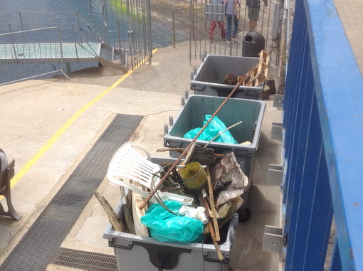 Sanremo: una tonnellata di rifiuti sabato scorso all'interno del porto durante 'Fondali puliti' (Foto) Sanremo: una tonnellata di rifiuti sabato scorso all'interno del porto durante 'Fondali puliti' (Foto)
