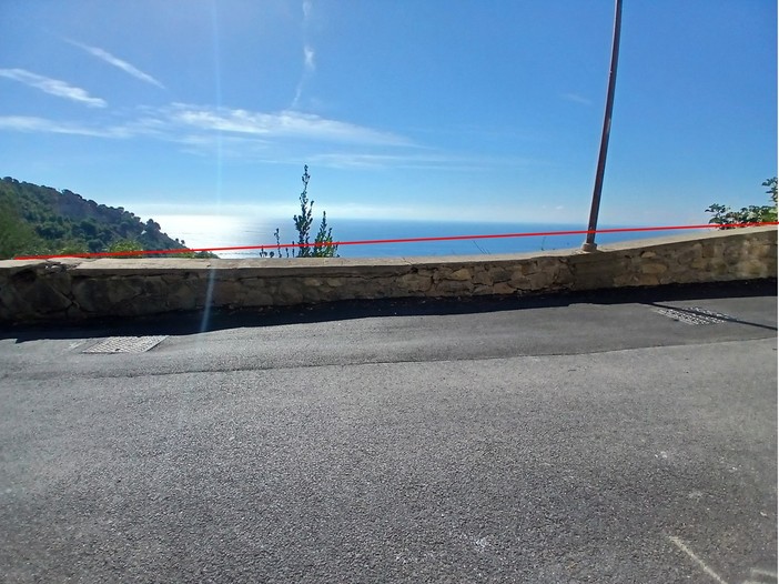 Frane di via della Pace, APS Terre di Grimaldi - ETS: "Il manto stradale si sta di nuovo abbassando, il Comune non ha fatto niente" (Foto) Frane di via della Pace, APS Terre di Grimaldi - ETS: "Il manto stradale si sta di nuovo abbassando, il Comune non ha fatto niente" (Foto)