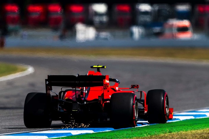 Formula 1. Disastro Ferrari in Germania: pole a Hamilton, guai tecnici appiedano Leclerc e Vettel
