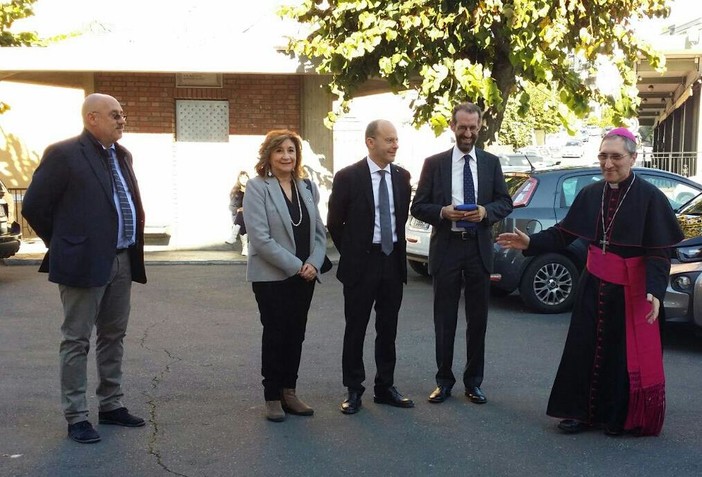 Imperia: ieri la festa per il cinquantesimo anniversario della Parrocchiale di 'Maria Madre della Chiesa'