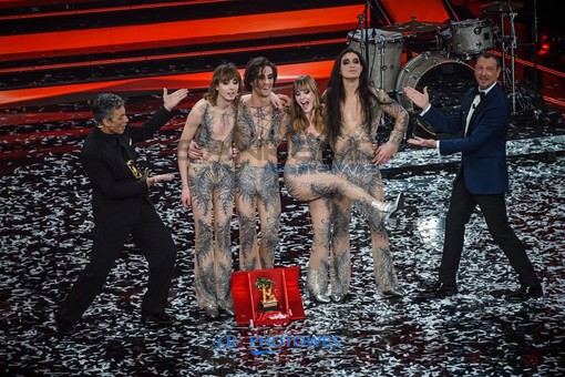 71° Festival di Sanremo: il riassunto della serata finale, dall’Inno di Mameli all’inno rock dei Måneskin 71° Festival di Sanremo: il riassunto della serata finale, dall’Inno di Mameli all’inno rock dei Måneskin