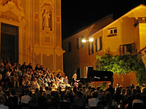 Cervo: venerdì ultimo atto con il  Festival Internazionale di Musica da Camera