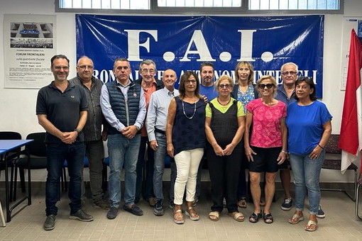 Musica, ballo e confronto: Ventimiglia ospita la Festa dei frontalieri (Foto) Musica, ballo e confronto: Ventimiglia ospita la Festa dei frontalieri (Foto)