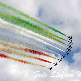 Slitta l'appuntamento con le Frecce Tricolori nei cieli del ponente ligure: a maggio 2022 sei giorni di air show