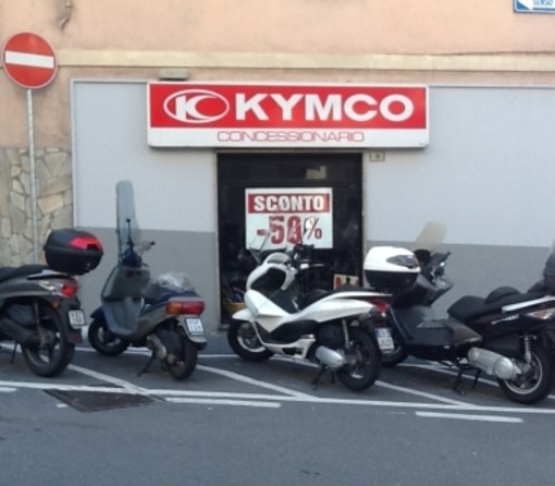 Sanremo: domani pomeriggio l'inaugurazione del nuovo negozio 'Franco Motors' in via San Francesco Sanremo: domani pomeriggio l'inaugurazione del nuovo negozio 'Franco Motors' in via San Francesco